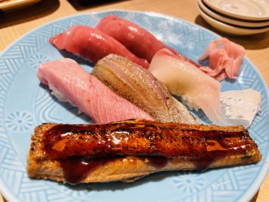 ビションフリーゼ　おもち  マリちゃんと先生とおすし！ IMG_0516-380x285