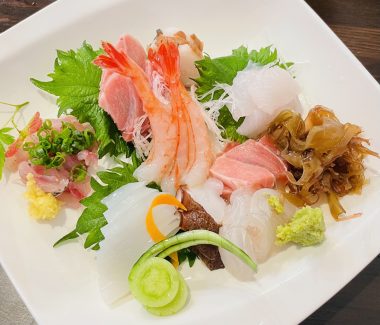 ビションフリーゼ　おもち 自分の事ですが  バイト飲みお刺身＼(^o^)／ IMG_3123-380x325