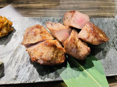 お誕生日 ビションフリーゼ　おもち  牛タンよし田さんで前祝い☆ IMG_4075-380x285